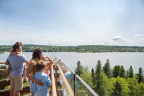 Ermitage Saint-Antoine Saguenay-Lac-Saint-Jean - Vue sur le fjord