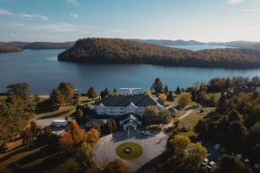 Auberge Lac-à-L'eau-Claire, Mauricie - Vue aérienne