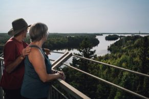 L'Odyssée des Bâtisseurs Saguenay-Lac-Saint-Jean - Vue sur le lac depuis le chateau d'eau