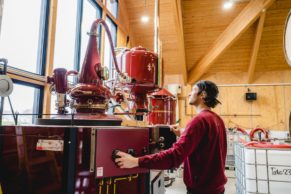 Distillerie des Marigots (Caplan, Gaspésie) - Photo Lumiphoto